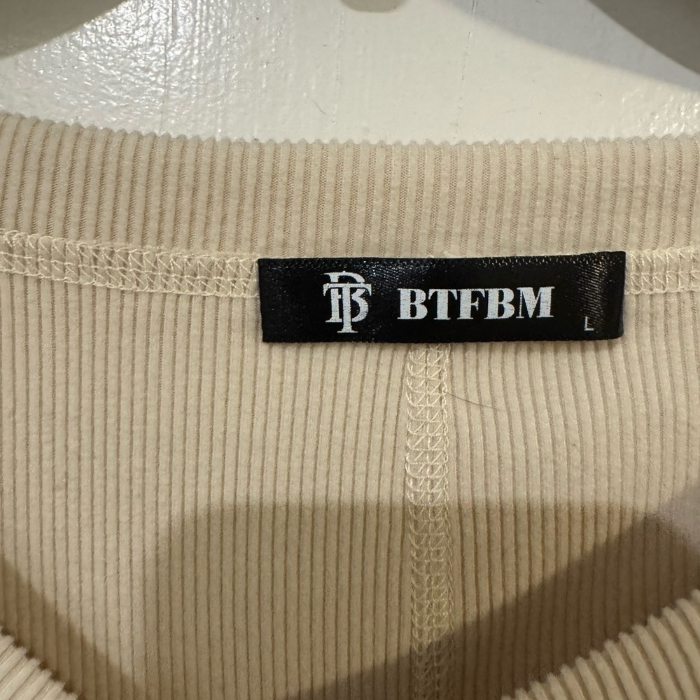 BTFBM Ribbed V-Neck Balloon Sleeve Tunic Top Beige Size L - Picture 9 of 10
